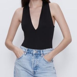 V-NECK BODYSUIT